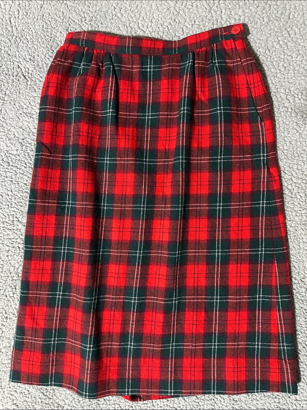 Vintage Authentic Pendleton Red Green Plaid Virgin Wool Midi Skirt Size 8 USA